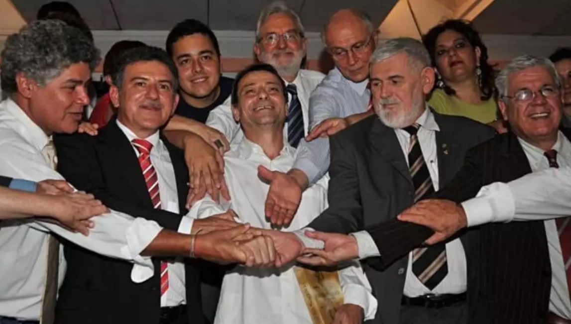 Terrorista que Lula protegeu diz que petista é ‘capaz de tudo’ para voltar ao poder Terrorista que Lula protegeu diz que petista é ‘capaz de tudo’ para voltar ao poder