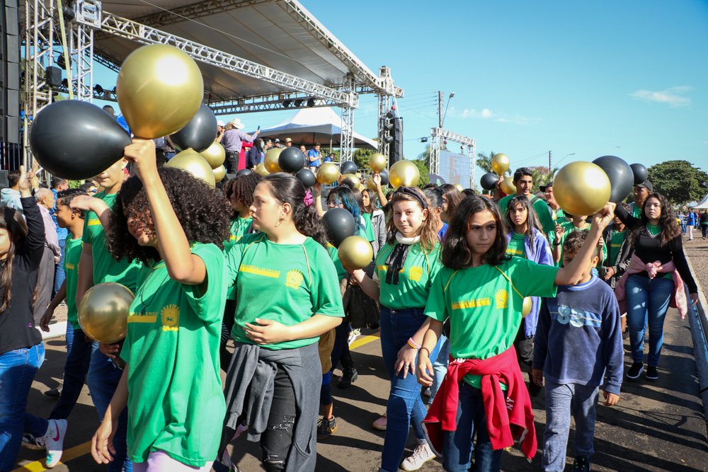 Aproximadamente 18 mil pessoas prestigiaram Desfile Cívico de aniversário de Três Lagoas￼