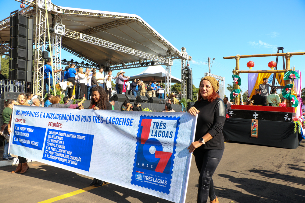 Aproximadamente 18 mil pessoas prestigiaram Desfile Cívico de aniversário de Três Lagoas￼