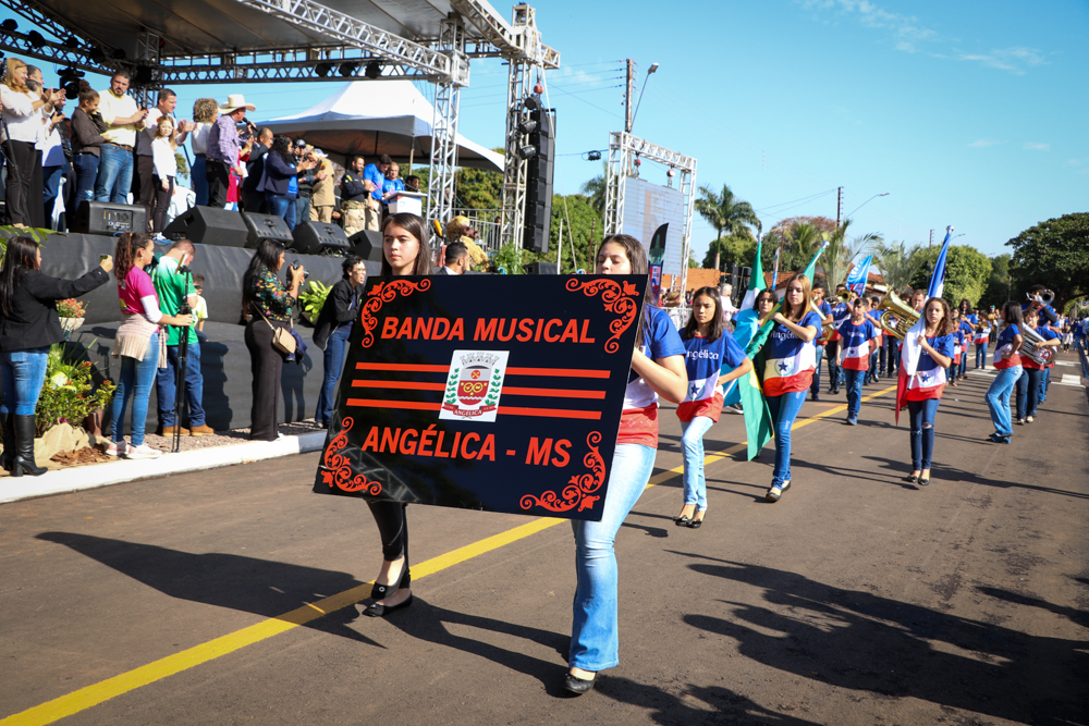 Aproximadamente 18 mil pessoas prestigiaram Desfile Cívico de aniversário de Três Lagoas￼