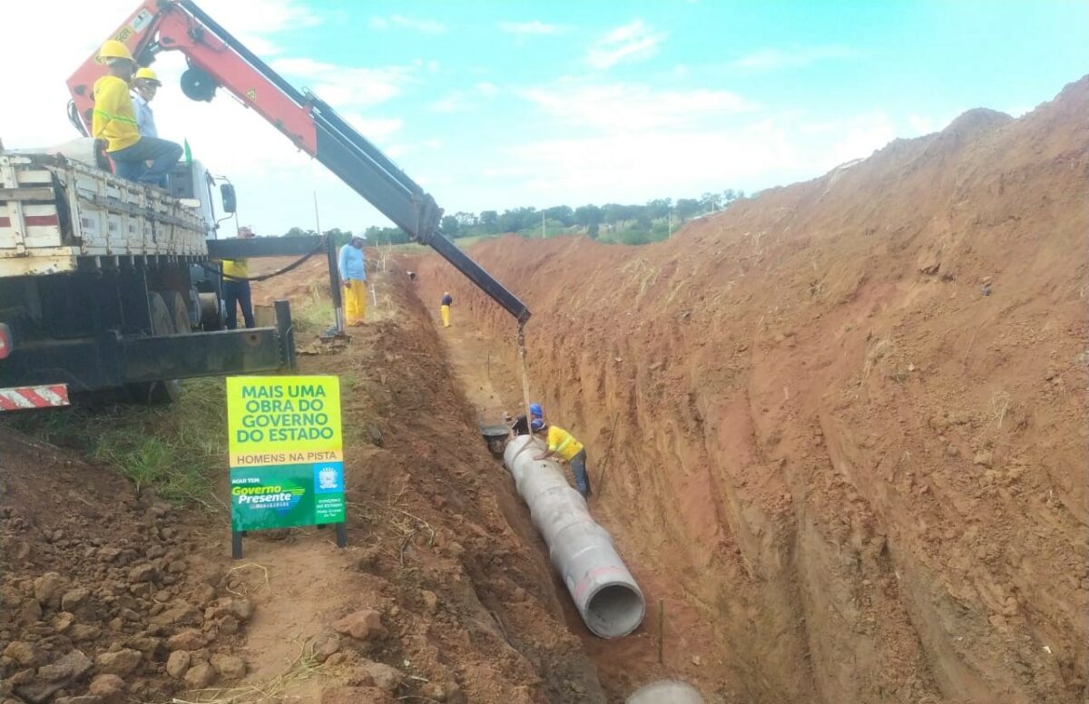 Avança obra do anel viário de Santa Rita do Pardo, que vai ajudar no desenvolvimento da cidade
