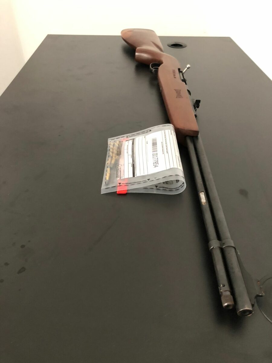 Em Brasilândia, homem é preso em flagrante por posse irregular de arma de fogo Em Brasilândia, homem é preso em flagrante por posse irregular de arma de fogo