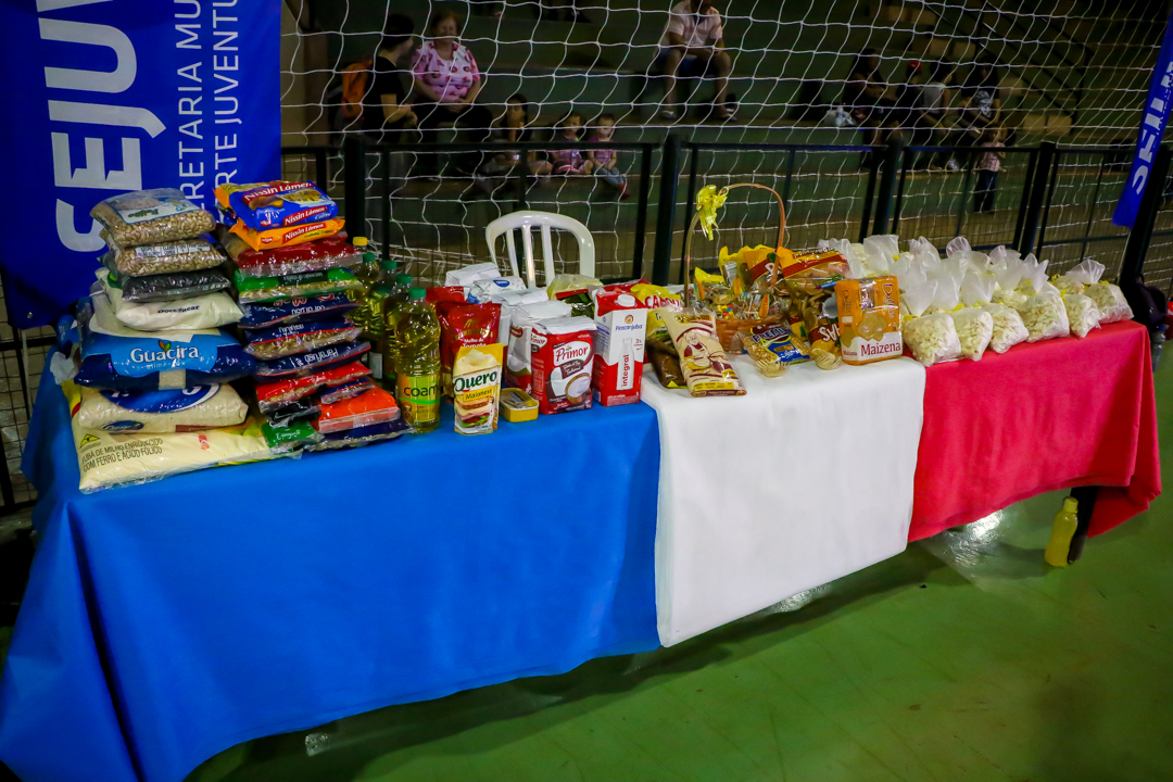 Aulão Ritbox Junino arrecadou mais de 170 quilos de doação em Três Lagoas. Veja como foi