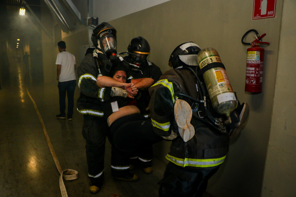 Servidores da Prefeitura participam de simulado de emergência no Shopping Três Lagoas Servidores da Prefeitura participam de simulado de emergência no Shopping Três Lagoas