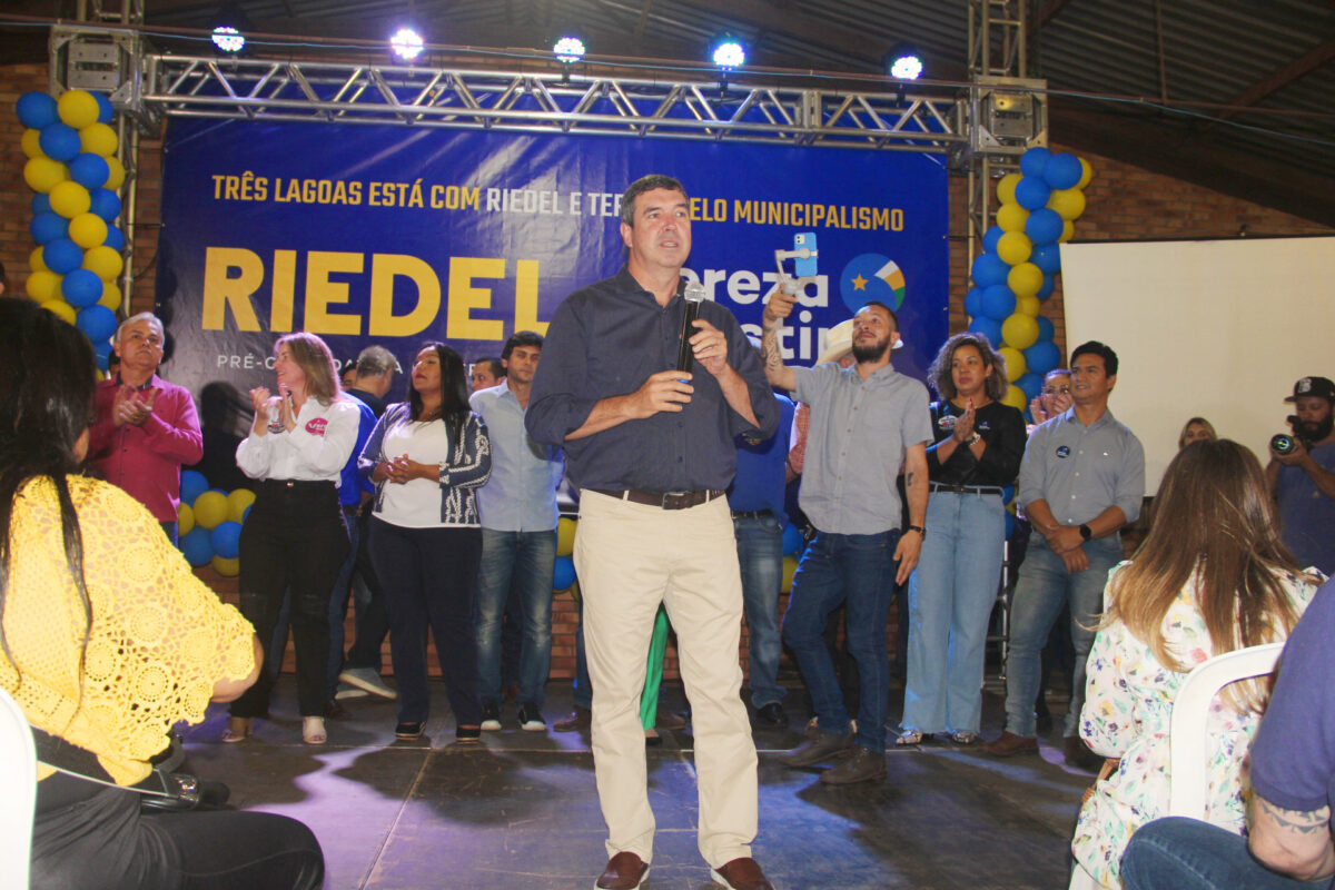 Guerreiro e Riedel arrastam multidão à reunião em Três Lagoas