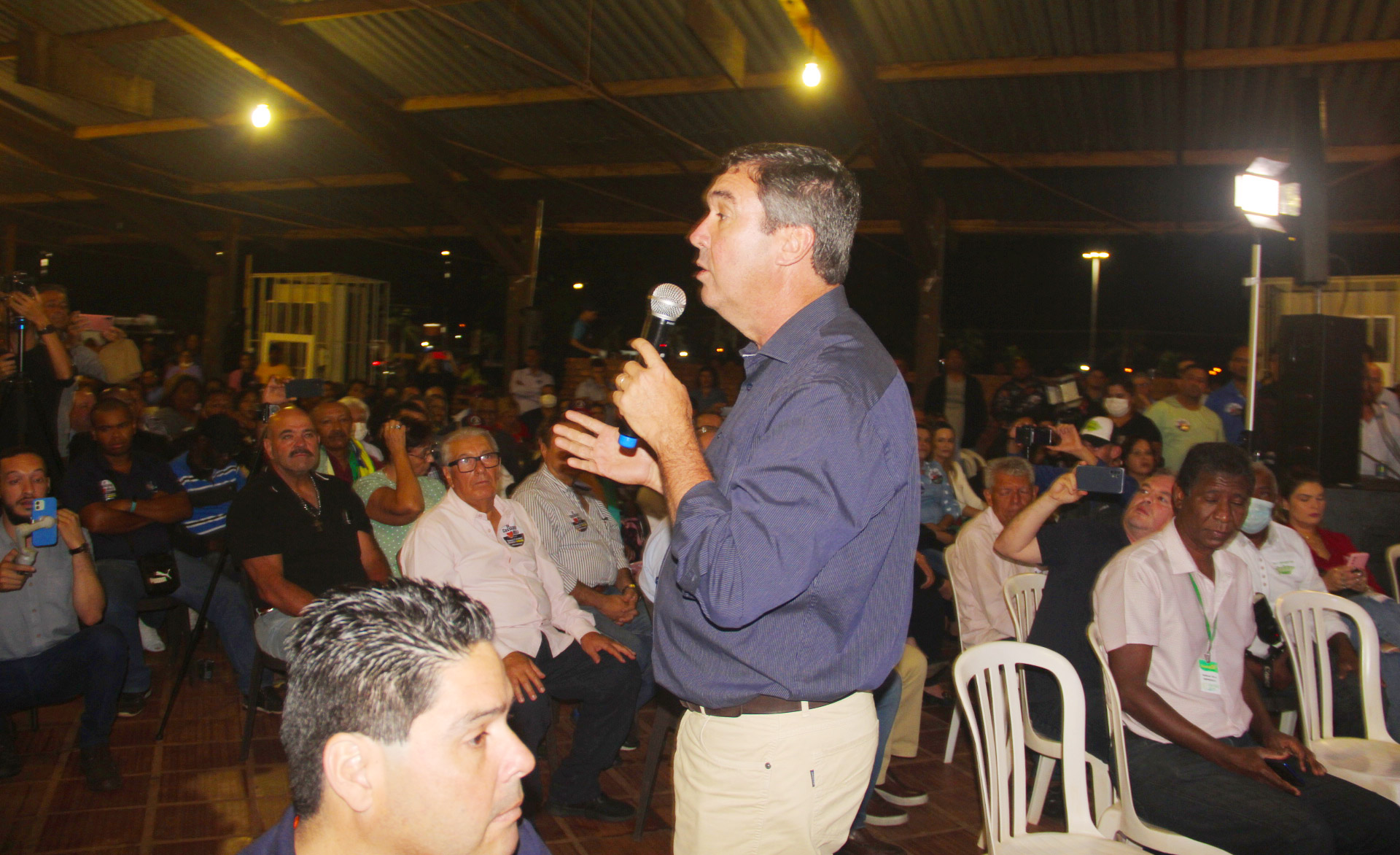 Guerreiro e Riedel arrastam multidão à reunião em Três Lagoas