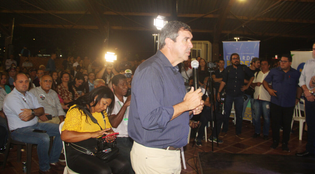 Guerreiro e Riedel arrastam multidão à reunião em Três Lagoas