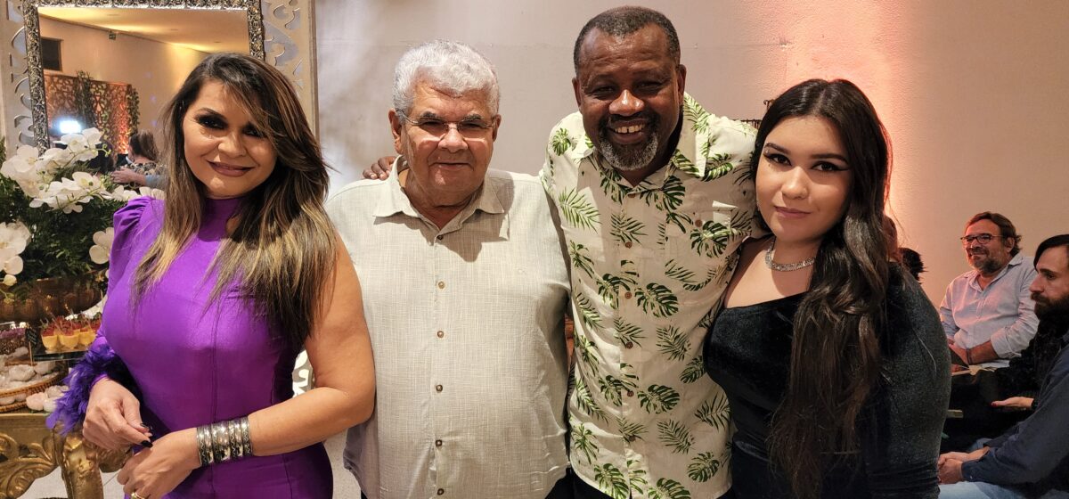 Em noite de brilho e luzes, Jamile Zaguir comemora 60 anos