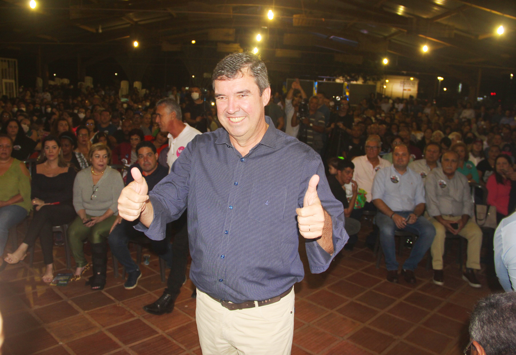 Guerreiro e Riedel arrastam multidão à reunião em Três Lagoas