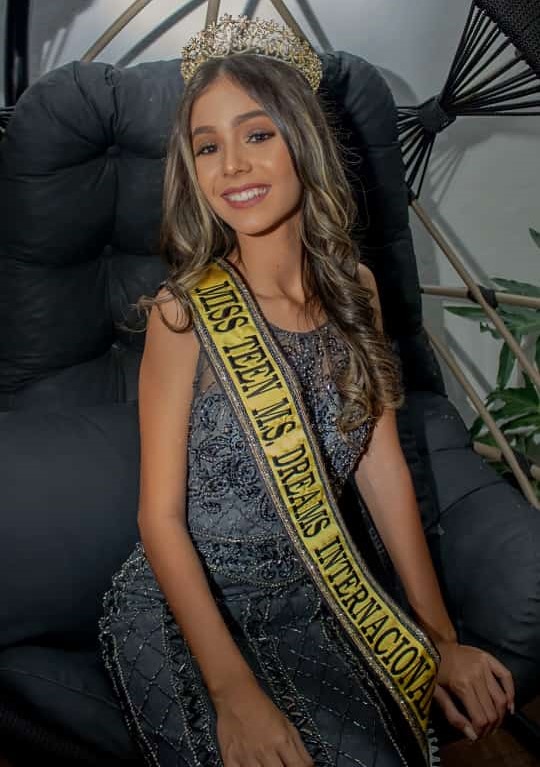 Isabella Noronha é eleita Miss Teen Mato Grosso do Sul Dreams Internacional