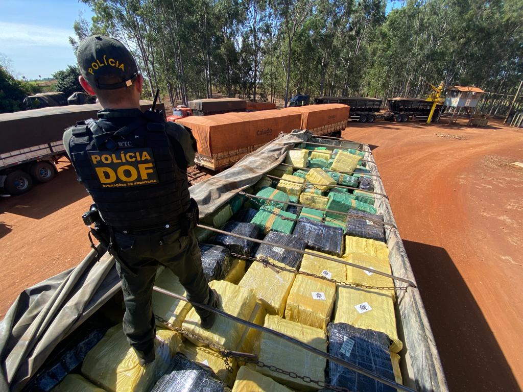 DOF apreende quase 7 toneladas de maconha em carreta bitrem que seguia para o Paraná