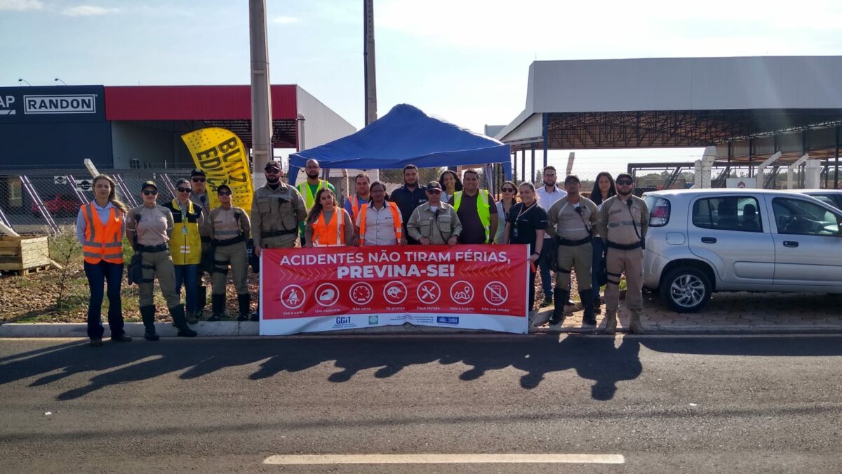 Diretoria de Trânsito promove blitz educativa em alusão aos dias do Motorista e Motociclista