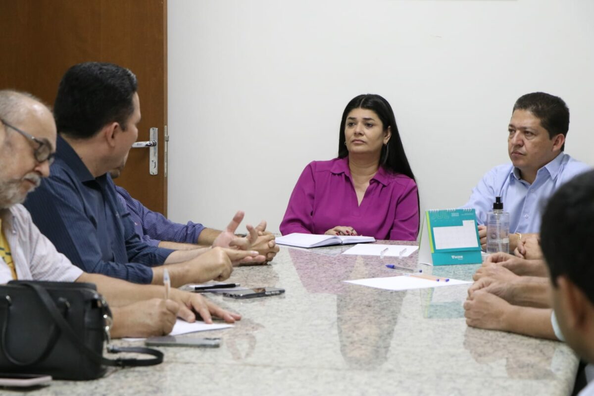 <strong> Rose Modesto se reúne com auditores fiscais e destaca a importância de governar para as pessoas</strong> <strong> Rose Modesto se reúne com auditores fiscais e destaca a importância de governar para as pessoas</strong>