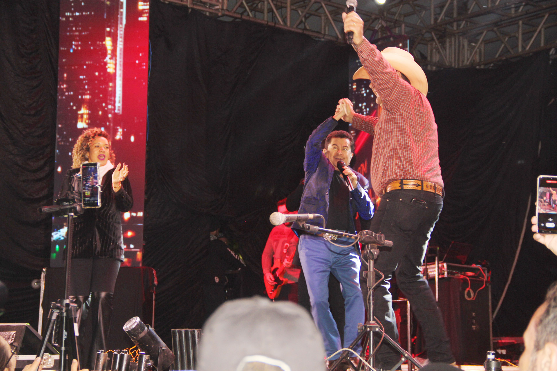 Segunda noite da 32ª Festa do Folclore reuniu cerca de 20 mil pessoas