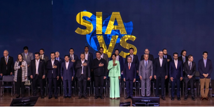 O mundo inteiro está interessado no Brasil, diz Bolsonaro O mundo inteiro está interessado no Brasil, diz Bolsonaro