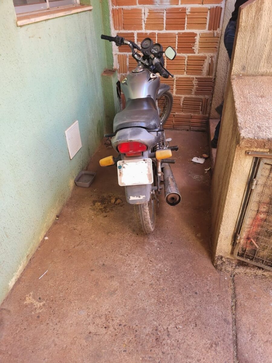 SIG recupera moto furtada na via pública em Três Lagoas