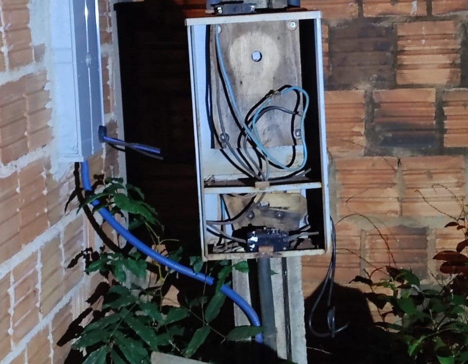 Ação conjunta das polícias Civil e Militar resulta na prisão de traficante em Selvíria. Ação conjunta das polícias Civil e Militar resulta na prisão de traficante em Selvíria.