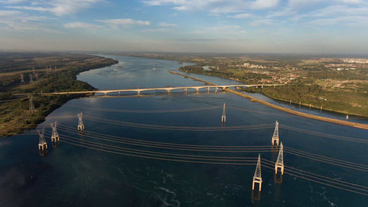 <strong>CTG Brasil realiza plantio comemorativo de árvores na Usina Jupiá</strong> <strong>CTG Brasil realiza plantio comemorativo de árvores na Usina Jupiá</strong>