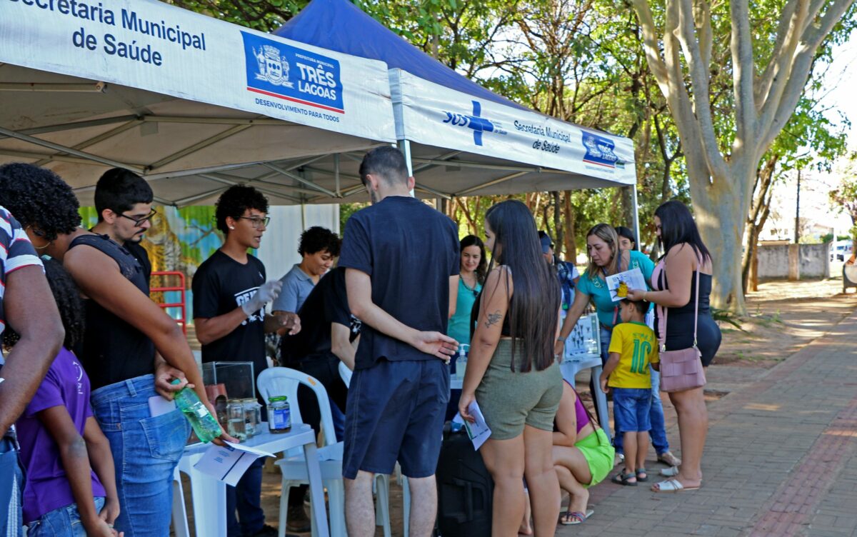 <em>TENDA EDUCATIVA – 294 pessoas prestigiaram exposição de animais peçonhentos na Lagoa Maior</em> <em>TENDA EDUCATIVA – 294 pessoas prestigiaram exposição de animais peçonhentos na Lagoa Maior</em>