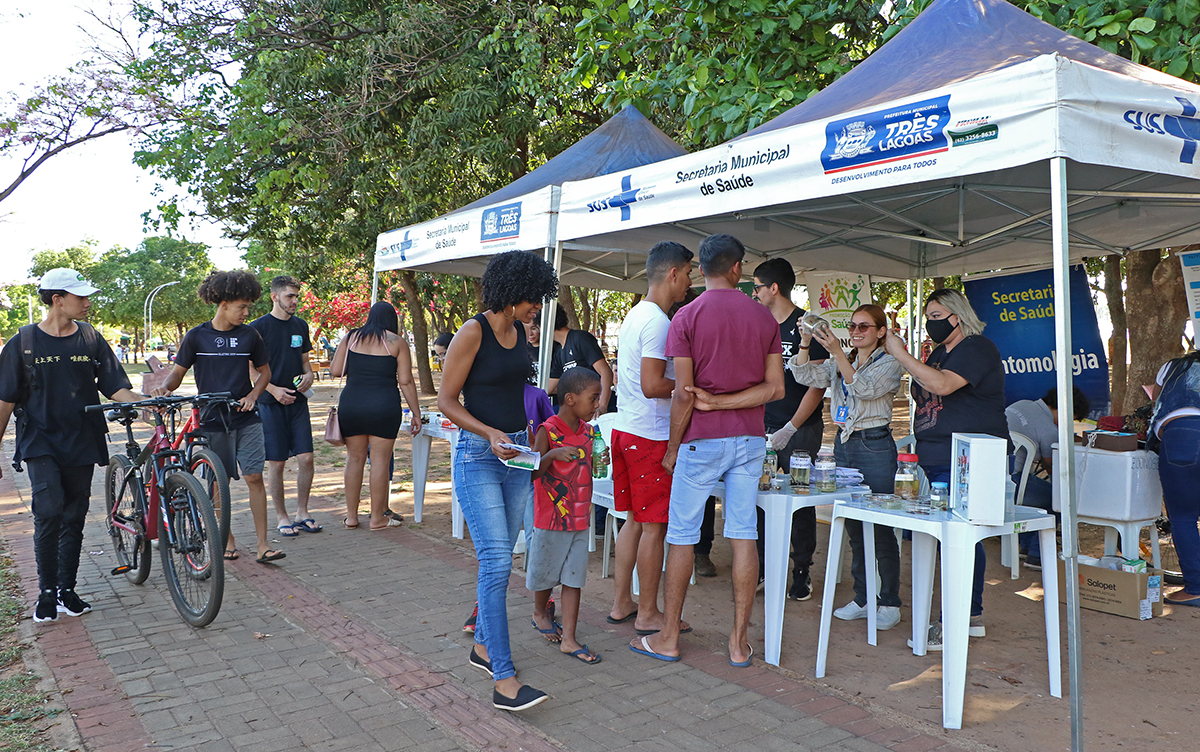 <em>TENDA EDUCATIVA – 294 pessoas prestigiaram exposição de animais peçonhentos na Lagoa Maior</em> <em>TENDA EDUCATIVA – 294 pessoas prestigiaram exposição de animais peçonhentos na Lagoa Maior</em>