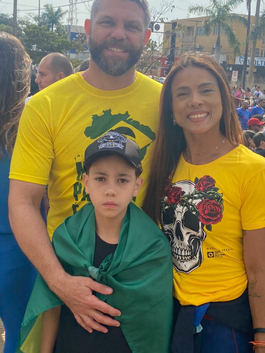 Desfile de 7 de Setembro atraiu milhares de pessoas ao centro de Três Lagoas Desfile de 7 de Setembro atraiu milhares de pessoas ao centro de Três Lagoas