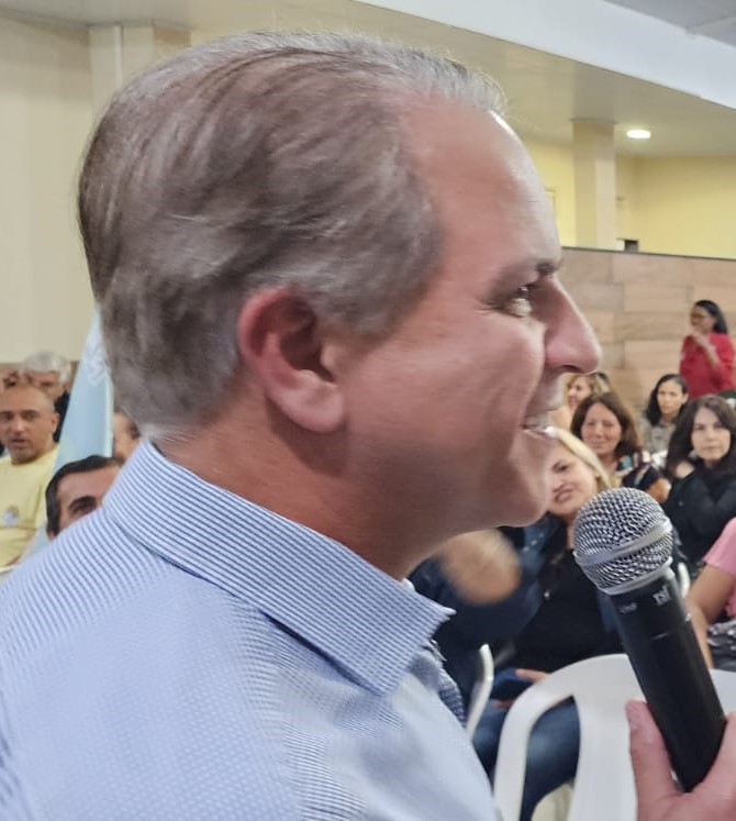 Deputado Coronel David é homenageado pela policial penal e se emociona em Três Lagoas Deputado Coronel David é homenageado pela policial penal e se emociona em Três Lagoas