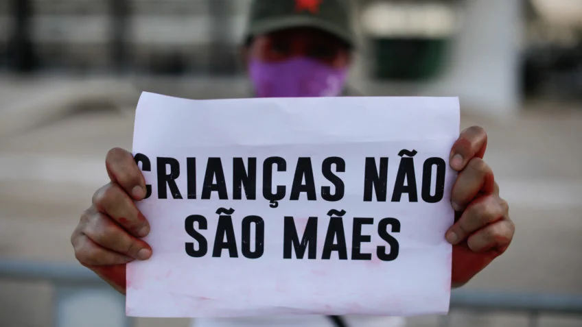 Aos 11anos, garota que teve aborto negado engravida novamente após estupro Aos 11anos, garota que teve aborto negado engravida novamente após estupro