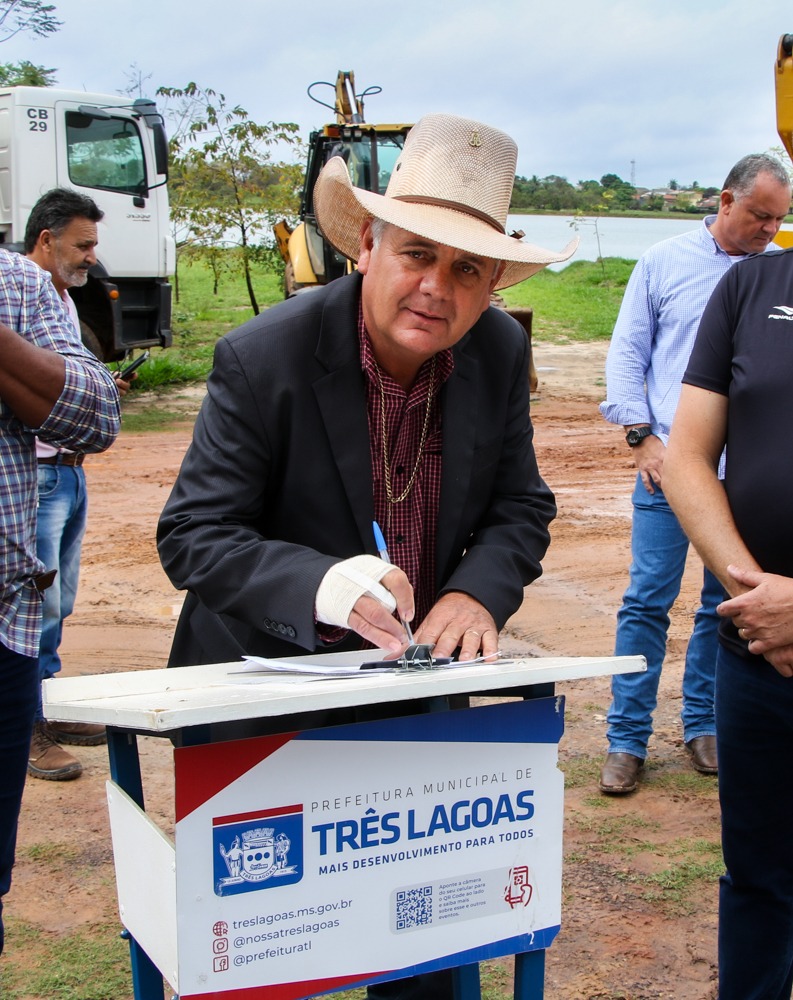Guerreiro autoriza início das obras de pavimentação e drenagem na orla da 2ª lagoa