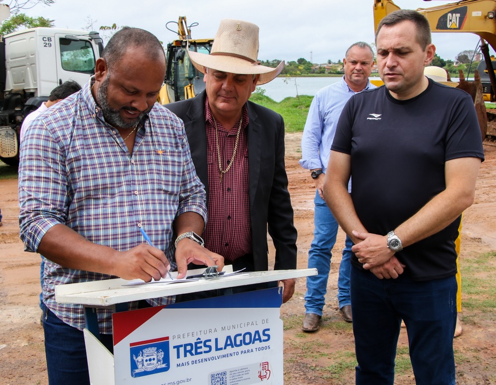 Guerreiro autoriza início das obras de pavimentação e drenagem na orla da 2ª lagoa