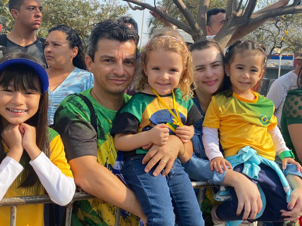 Desfile de 7 de Setembro atraiu milhares de pessoas ao centro de Três Lagoas Desfile de 7 de Setembro atraiu milhares de pessoas ao centro de Três Lagoas