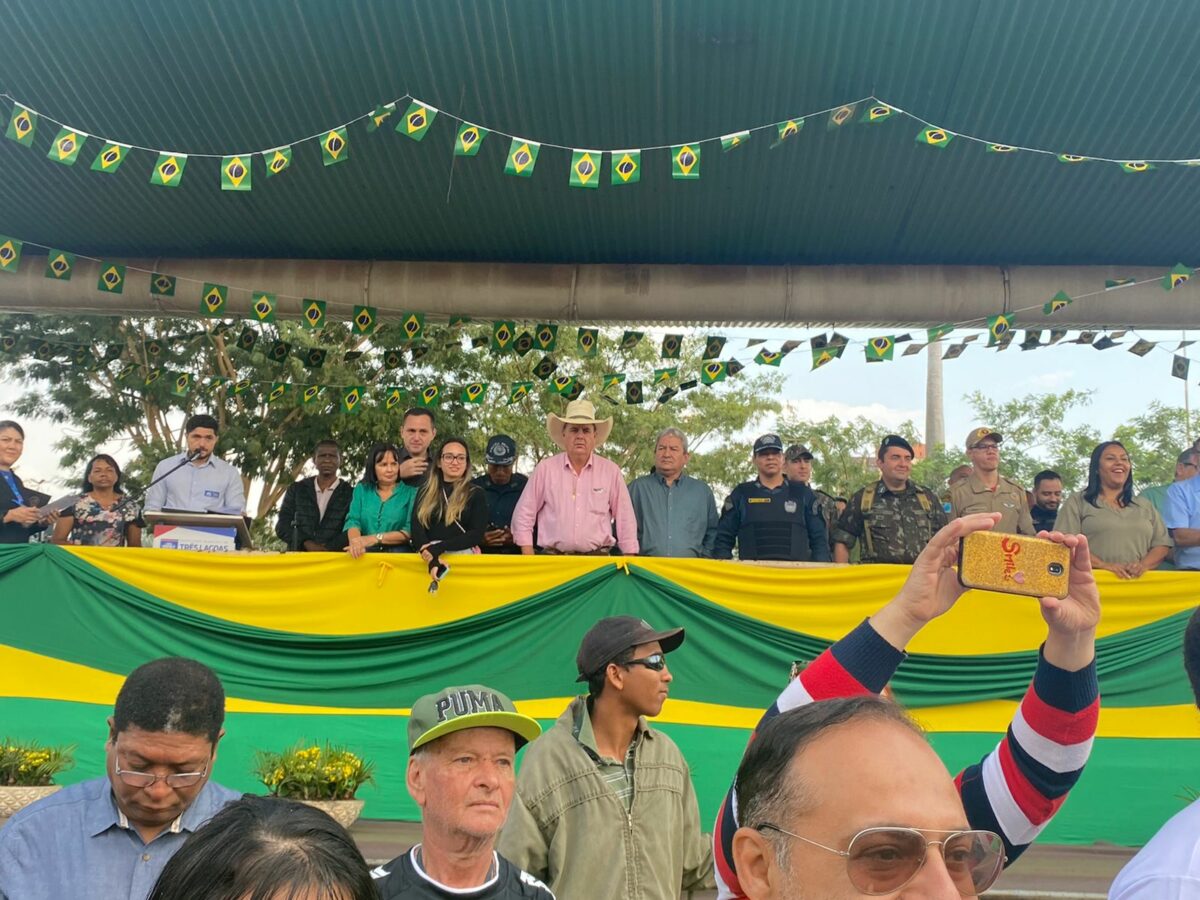 Desfile de 7 de Setembro atraiu milhares de pessoas ao centro de Três Lagoas Desfile de 7 de Setembro atraiu milhares de pessoas ao centro de Três Lagoas