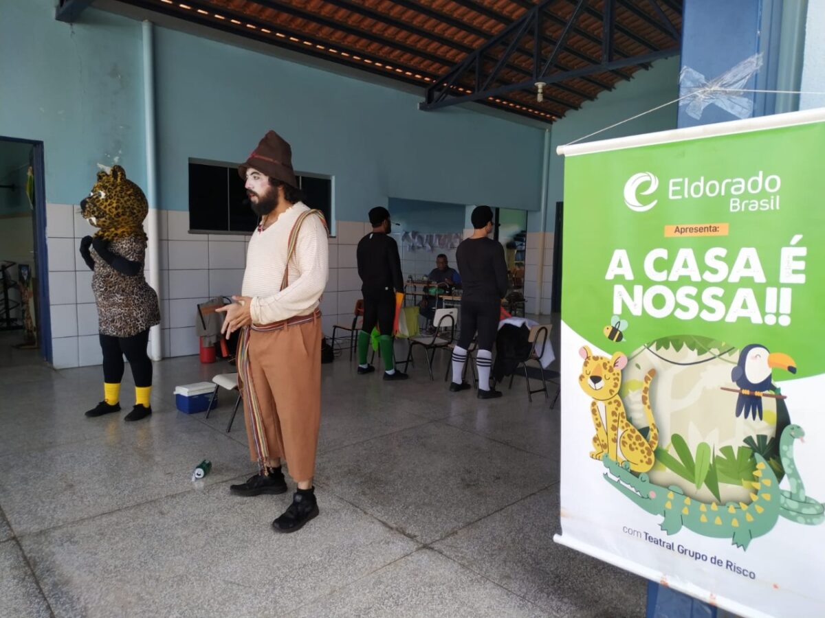 <strong>Mais de 10 mil alunos assistiram apresentação teatral sobre incêndios em MS</strong> <strong>Mais de 10 mil alunos assistiram apresentação teatral sobre incêndios em MS</strong>