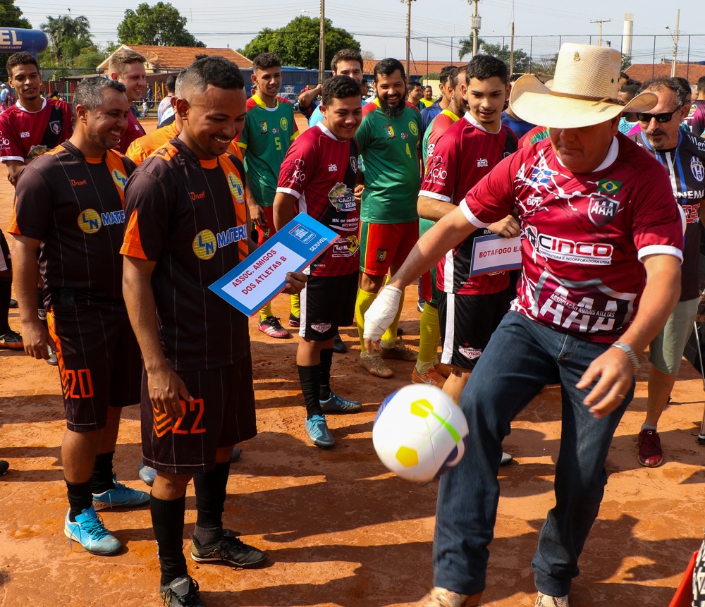 Prefeito Angelo Guerreiro inaugura Arena dos Atletas e “autoriza” início da Copa das Comunidades 2022 Prefeito Angelo Guerreiro inaugura Arena dos Atletas e “autoriza” início da Copa das Comunidades 2022