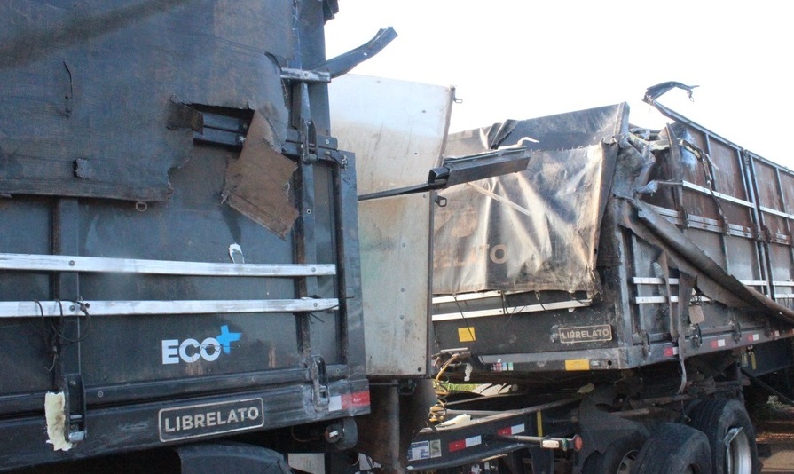 NOVA ANDRADINA: Acidente na MS-134 mata condutor de caminhão carregado e carne