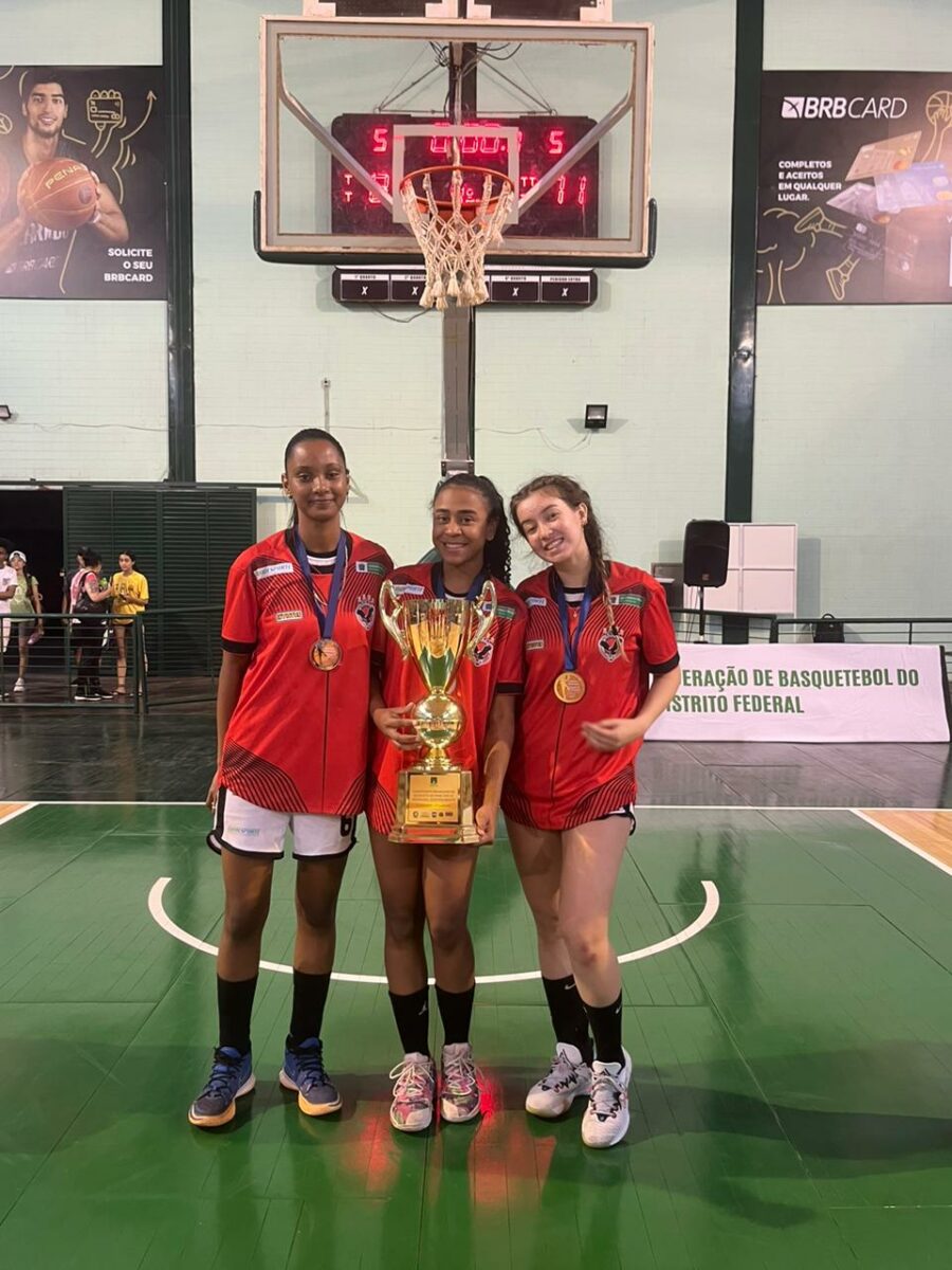 Com alunas da SEJUVEL, time feminino de MS é campeão do Campeonato Brasileiro Regional Centro Oeste de Basquetebol sub-18 Com alunas da SEJUVEL, time feminino de MS é campeão do Campeonato Brasileiro Regional Centro Oeste de Basquetebol sub-18