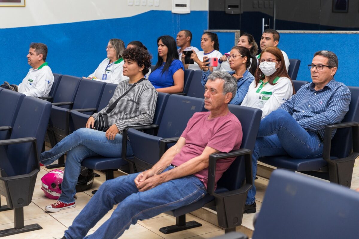 Câmara aprova aumento salarial para agentes de saúde e de endemias e prorrogação do PEPI Câmara aprova aumento salarial para agentes de saúde e de endemias e prorrogação do PEPI