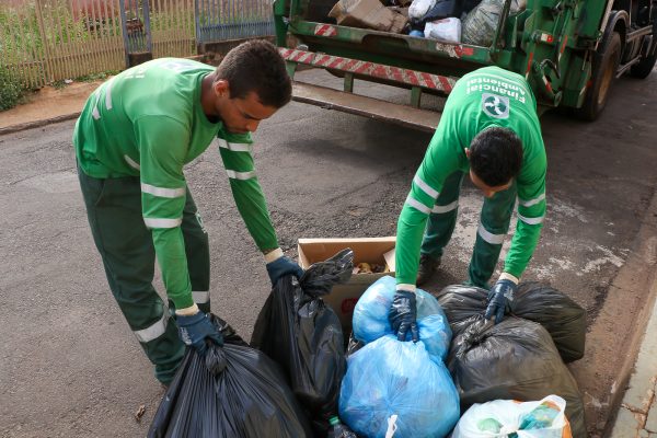 MUDANÇA – Coleta de Lixo funcionará normalmente no dia 14 e 15