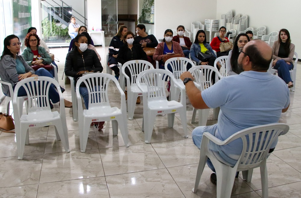 OUTUBRO ROSA – SMS promove cursos para médicos e enfermeiros OUTUBRO ROSA – SMS promove cursos para médicos e enfermeiros