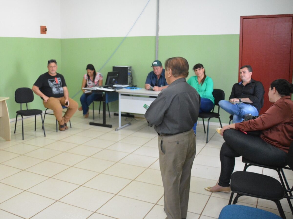Bataguassu (MS)- Prefeito Akira participa de reunião para formalização do Conselho Consultivo Comunitário da Cesp Bataguassu (MS)- Prefeito Akira participa de reunião para formalização do Conselho Consultivo Comunitário da Cesp