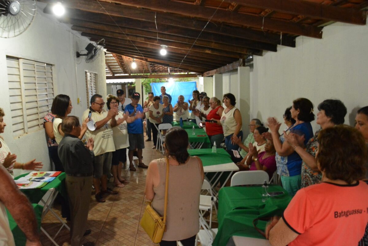 Akira apoia idosos e realiza doação de área para Associação Centro Cultural Melhor Idade de Bataguassu (MS) Akira apoia idosos e realiza doação de área para Associação Centro Cultural Melhor Idade de Bataguassu (MS)