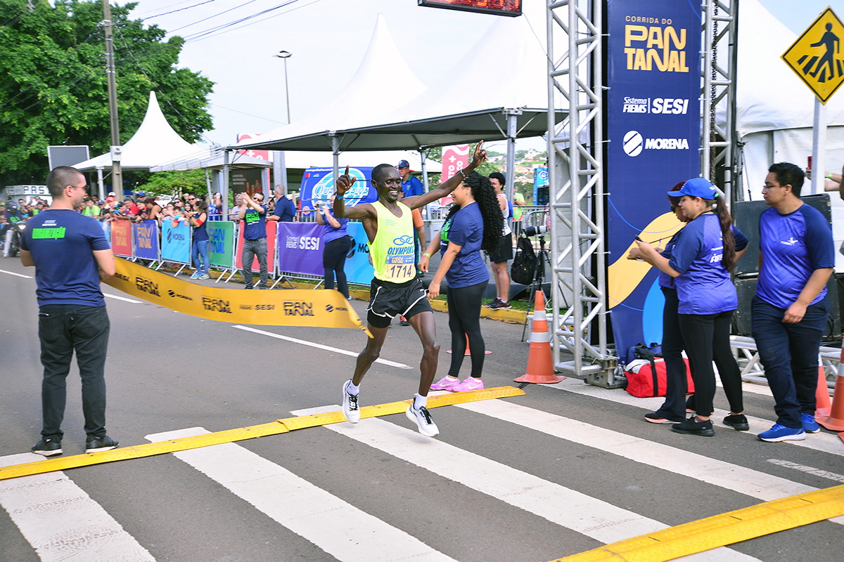 Atletas do Quênia e da Etiópia vencem provas de 15 km da Corrida do Pantanal