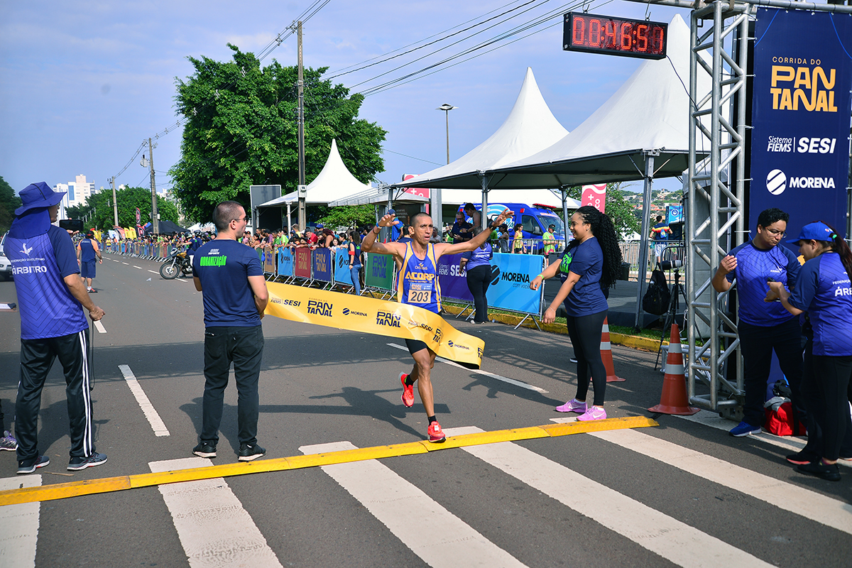 Atletas do Quênia e da Etiópia vencem provas de 15 km da Corrida do Pantanal