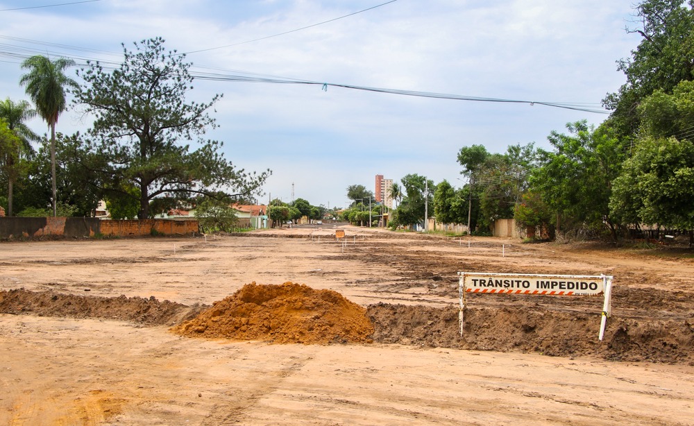 Obras da Avenida Custódio Andries continuam avançando em Três Lagoas Obras da Avenida Custódio Andries continuam avançando em Três Lagoas