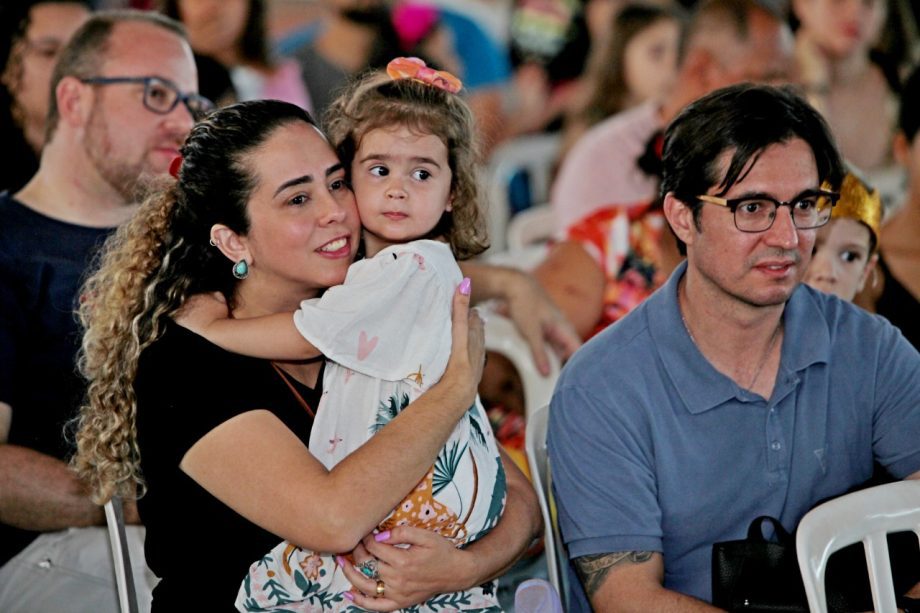 Dia das Crianças – Festividades promovida Prefeitura reúnem cerca de 8 mil pessoas