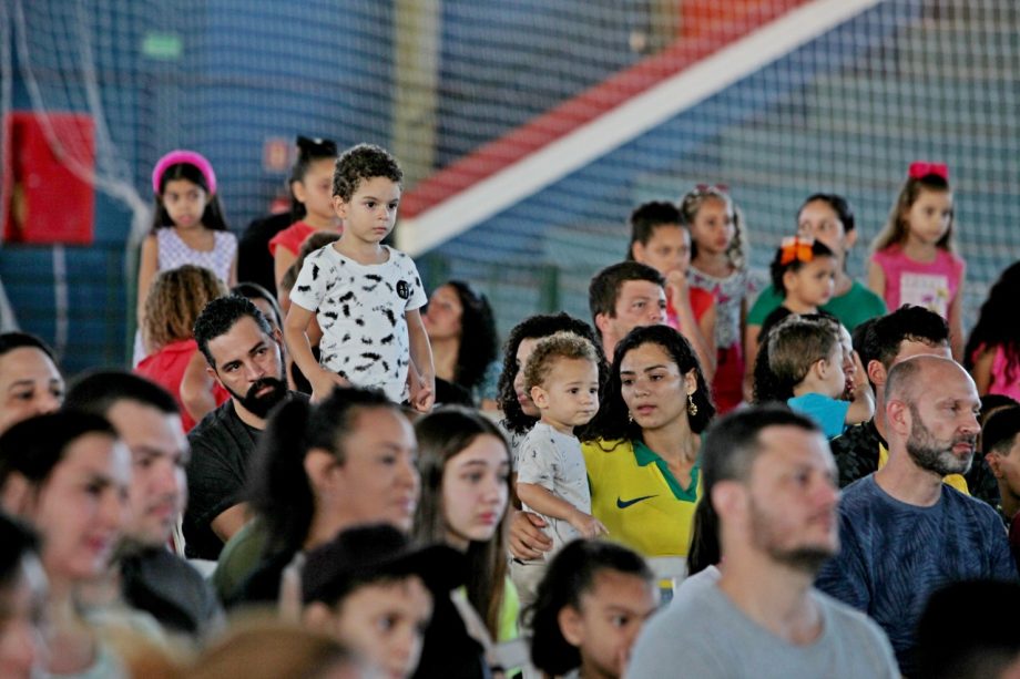 Dia das Crianças – Festividades promovida Prefeitura reúnem cerca de 8 mil pessoas