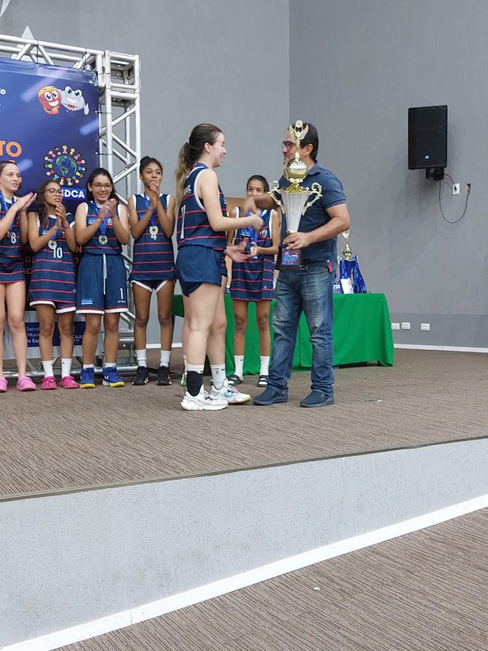 Três Lagoas é tricampeã estadual sub-17 de basquete feminino Três Lagoas é tricampeã estadual sub-17 de basquete feminino
