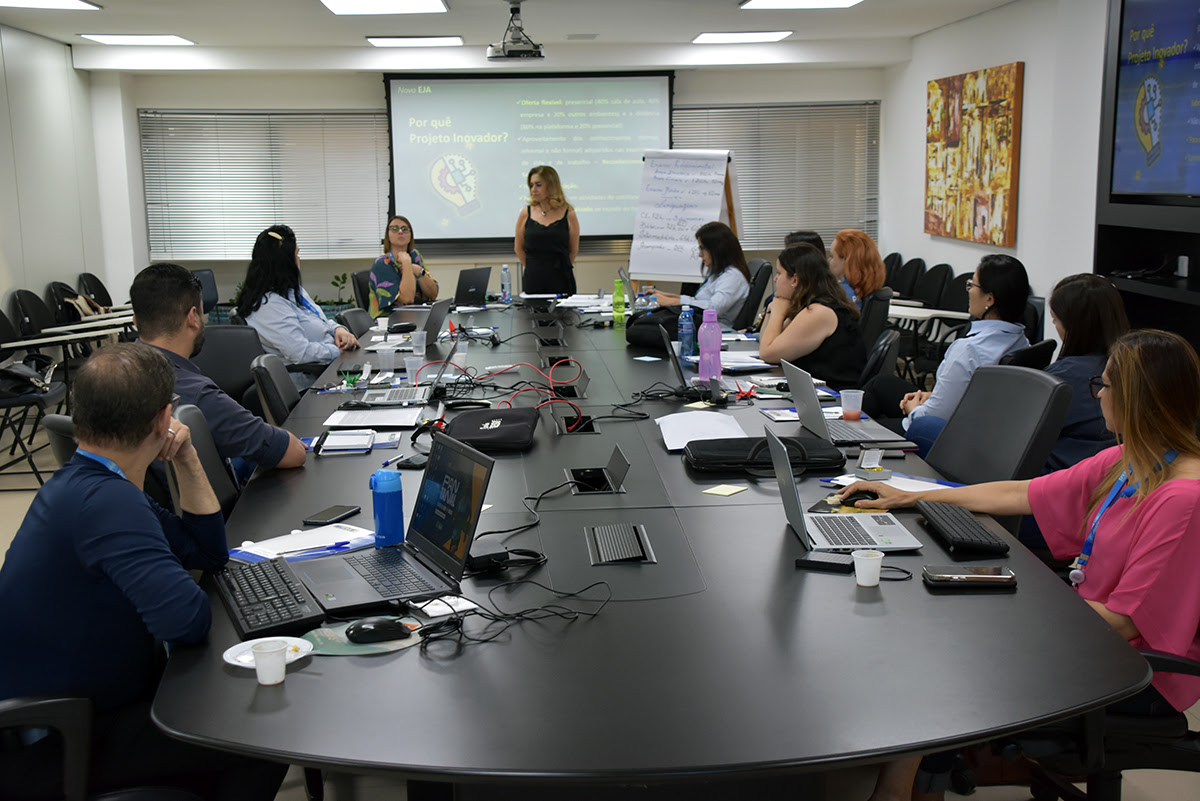 Sesi começa a implantar Nova EJA para garantir formação básica a jovens e adultos em MS