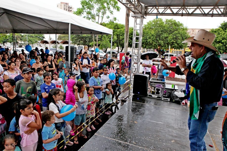 Dia das Crianças – Festividades promovida Prefeitura reúnem cerca de 8 mil pessoas