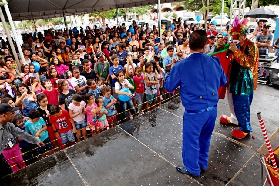 Dia das Crianças – Festividades promovida Prefeitura reúnem cerca de 8 mil pessoas
