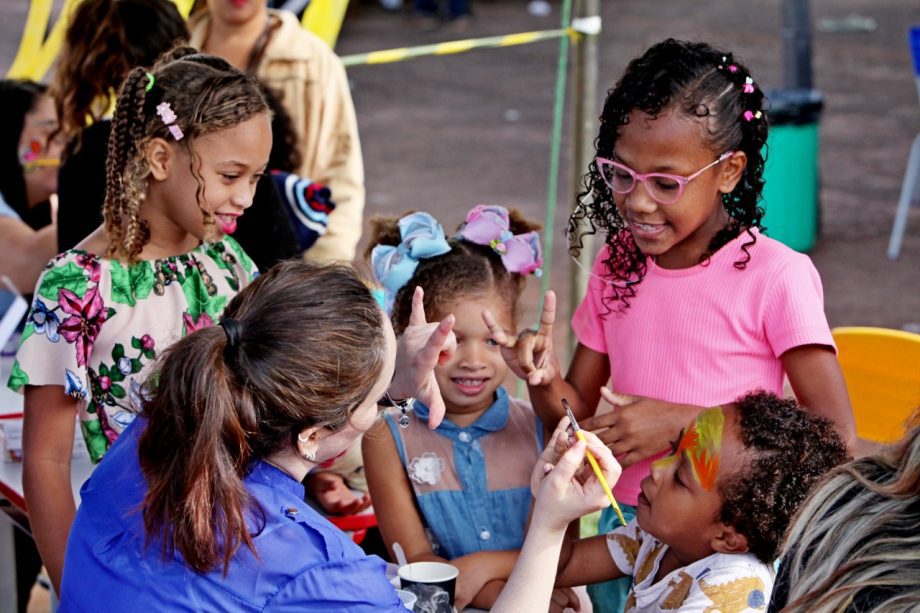 Dia das Crianças – Festividades promovida Prefeitura reúnem cerca de 8 mil pessoas